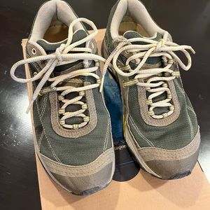 Patagonia Tsali Hiking Shoes Size 6 M Medium